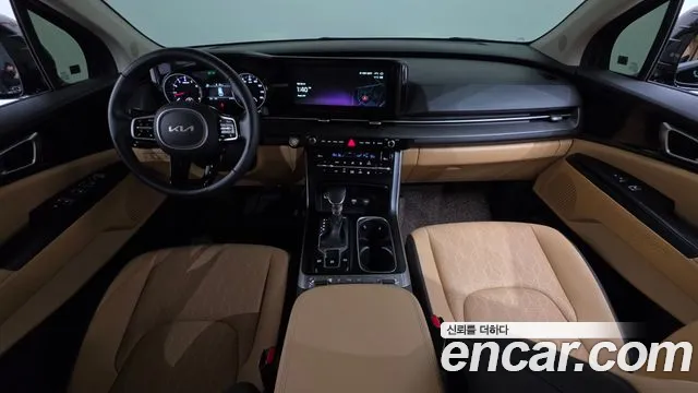 Kia Carnival Generation 4 — Фото автомобиля 10