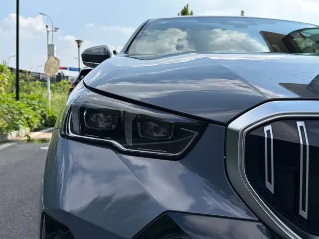 BMW i5 — Фото автомобиля 19