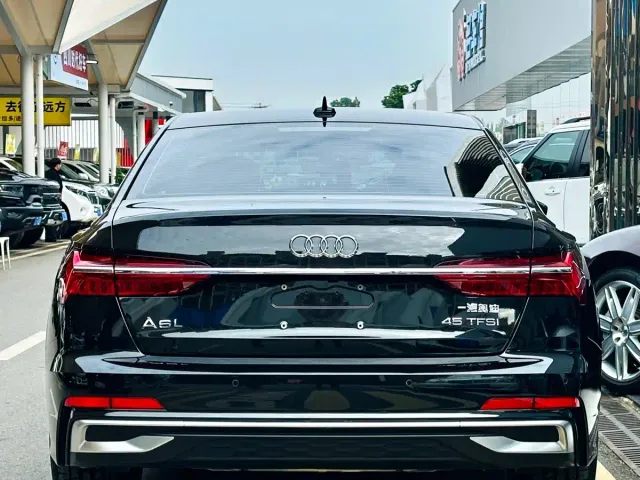 Audi A6L — Фото автомобиля 3