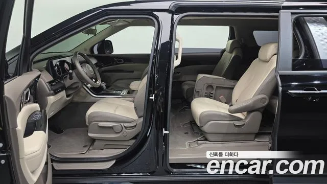 Kia Canival Carnival 4 поколение Дизель 11 мест Prestige — Фото автомобиля 16