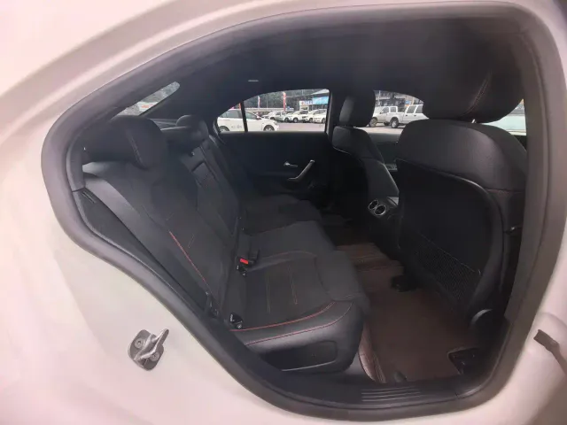 Mercedes-Benz A-Class — Фото автомобиля 10