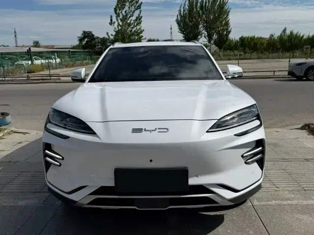 BYD Song PLUS — Фото автомобиля 2