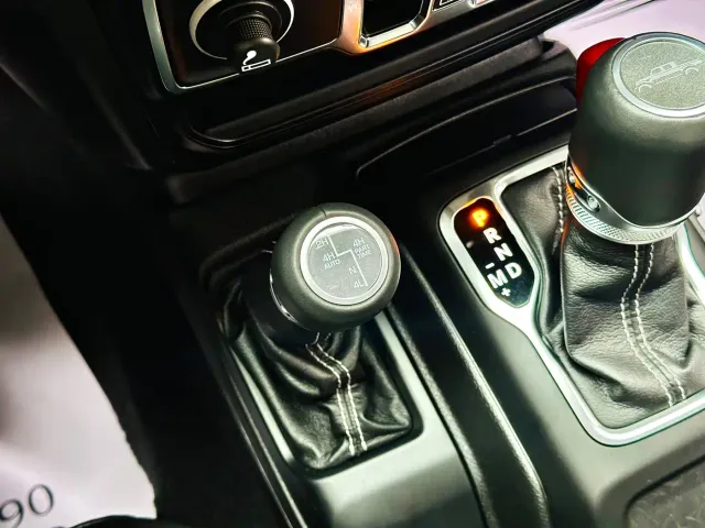 Jeep Gladiator — Фото автомобиля 12