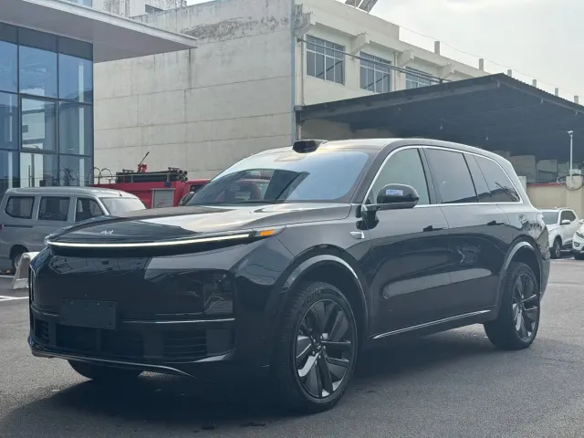 Фотография автомобиля — Li Auto L9