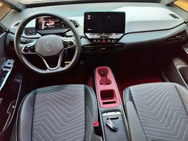Volkswagen ID.3 — Фото автомобиля 9
