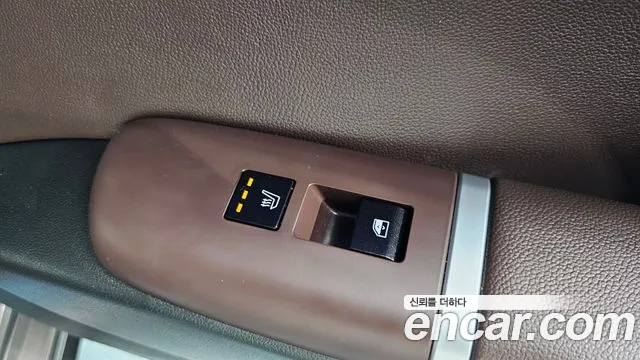 Hyundai Grandeur Grandeur (GN7) 2.5 Бензин 2WD — Фото автомобиля 16