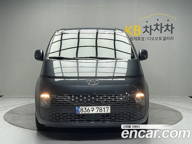 Hyundai Staria — Фото автомобиля 3