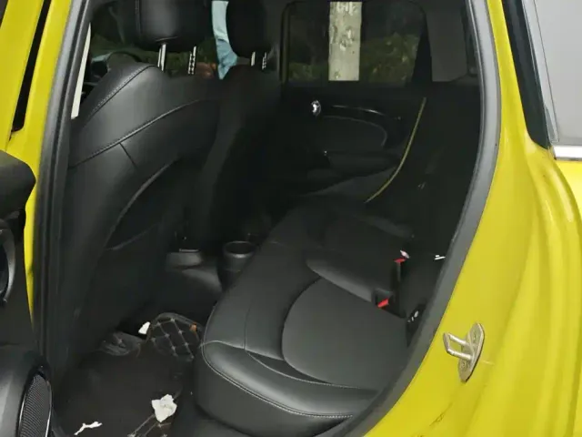 MINI Hatch — Фото автомобиля 11