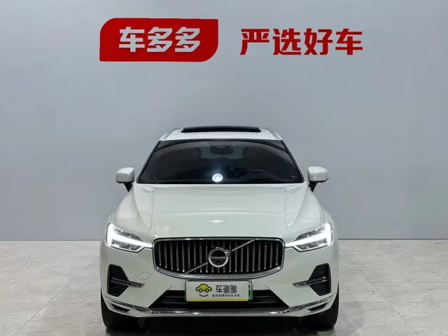 Volvo XC60 — Фото автомобиля 2