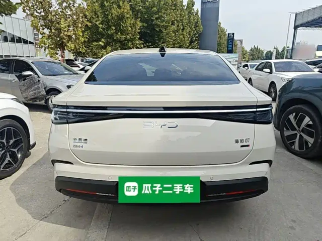 BYD Seal 07 DM-i — Фото автомобиля 5