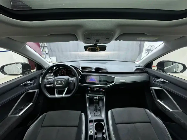 Audi Q3 — Фото автомобиля 11