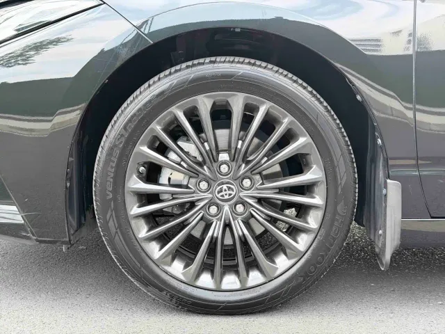 Toyota Avalon — Фото автомобиля 5