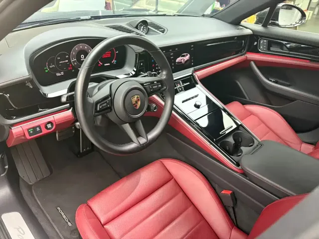 Porsche Panamera — Фото автомобиля 3