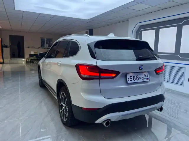 BMW X1 — Фото автомобиля 4