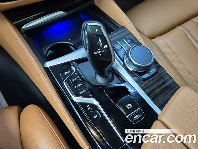 BMW 5 Series G30 — Фото автомобиля 8