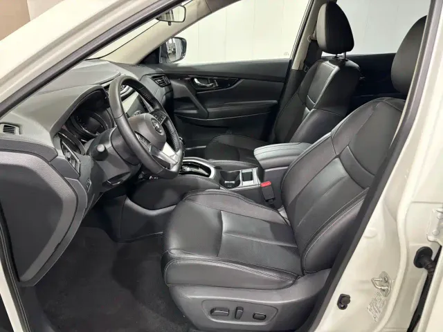Nissan X-Trail — Фото автомобиля 7