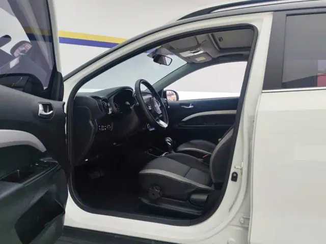 Kia KX1 — Фото автомобиля 9