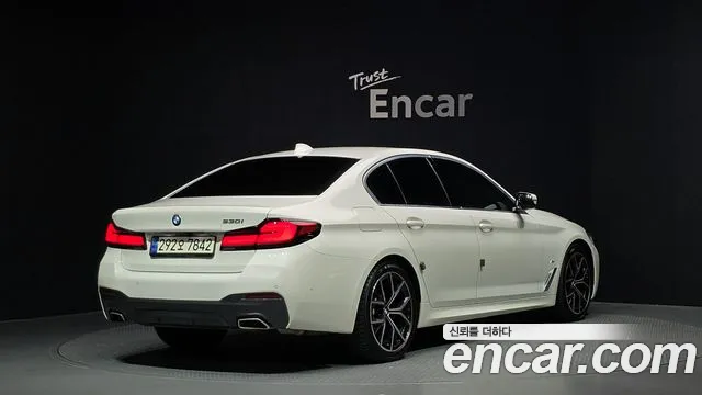 BMW 5 Series G30 — Фото автомобиля 2