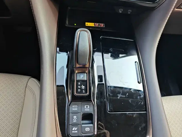 Toyota Alphard — Фото автомобиля 13