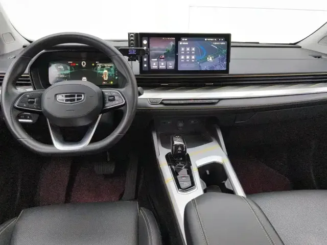 Geely Emgrand L — Фото автомобиля 12