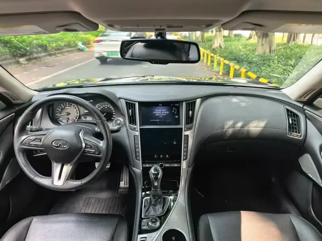 Infiniti Q50L — Фото автомобиля 7