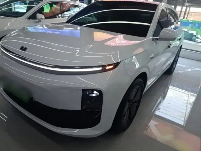 Фотография автомобиля — Li Auto L6