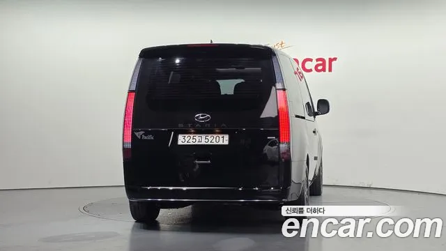 Hyundai Staria Staria 4WD Lounge 7 мест — Фото автомобиля 4