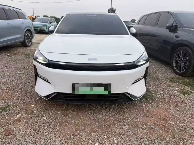 Geely Galaxy L6 — Фото автомобиля 2