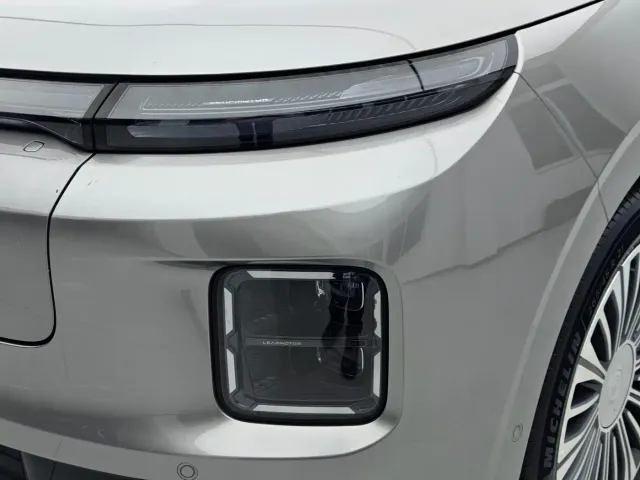 Leapmotor D Series — Фото автомобиля 6