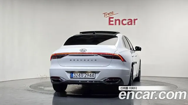 Hyundai Grandeur — Фото автомобиля 4