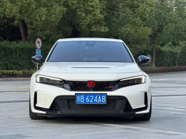 Honda Civic — Фото автомобиля 2