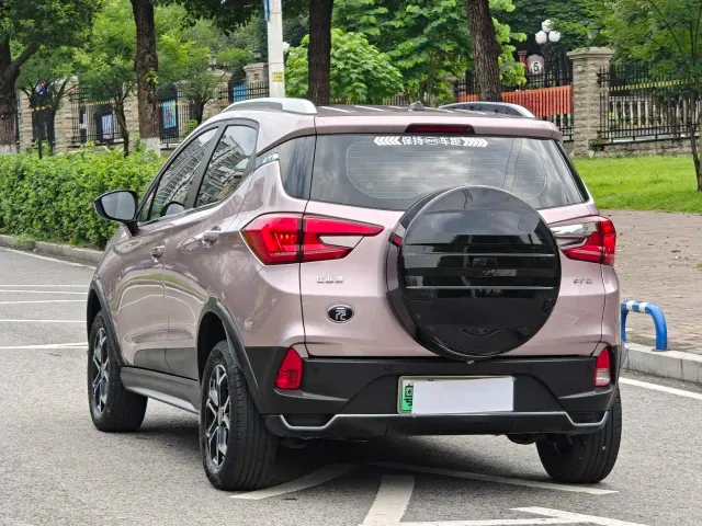 BYD Yuan Pro — Фото автомобиля 8