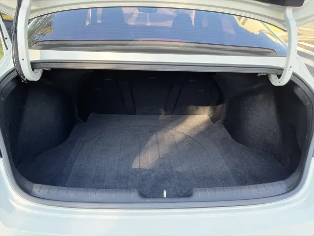 Hyundai Elantra — Фото автомобиля 22