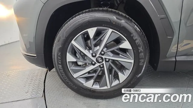 Hyundai Tucson Tucson (NX4) Дизель 2.0 2WD — Фото автомобиля 5