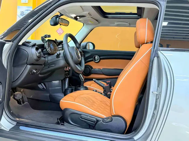 MINI Hatch — Фото автомобиля 7