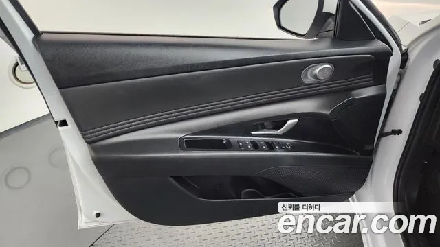 Hyundai AVANTE Avante (CN7) — Фото автомобиля 24