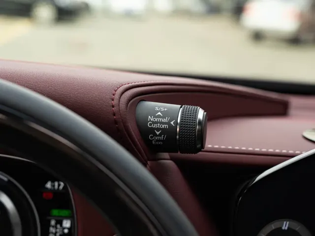 Lexus LS — Фото автомобиля 22