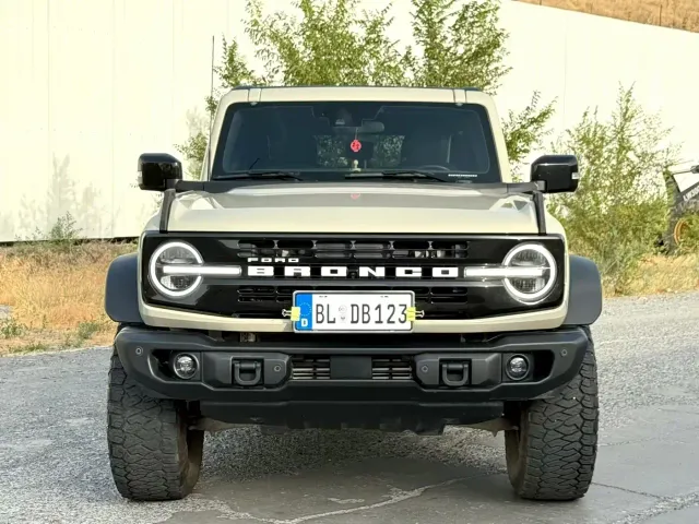 Ford Bronco — Фото автомобиля 2