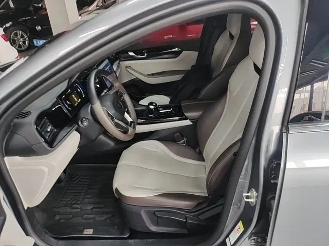 BYD Qin PLUS — Фото автомобиля 14
