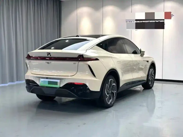Roewe Feifan R7 — Фото автомобиля 8