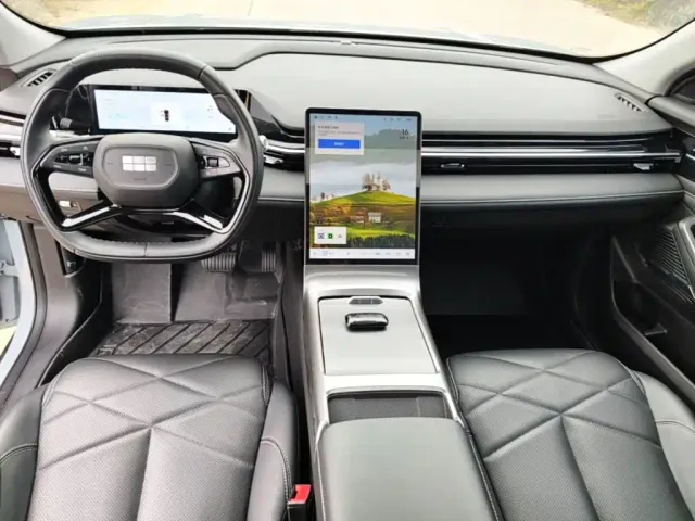 Geely Galaxy L6 — Фото автомобиля 9