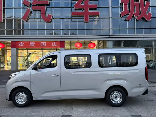 Wuling Yangguang Pro — Фото автомобиля 5