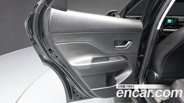 Hyundai Kona SX2 — Фото автомобиля 14