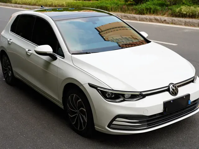 Volkswagen Golf — Фото автомобиля 5