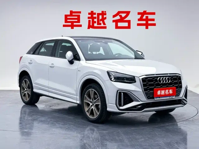 Audi Q2L — Фото автомобиля 5