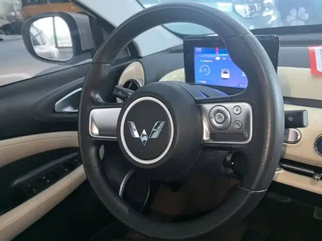 Wuling Bingo — Фото автомобиля 10