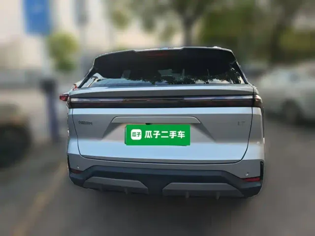 Geely Galaxy L7 — Фото автомобиля 3