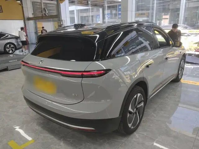 Nio ES6 — Фото автомобиля 6