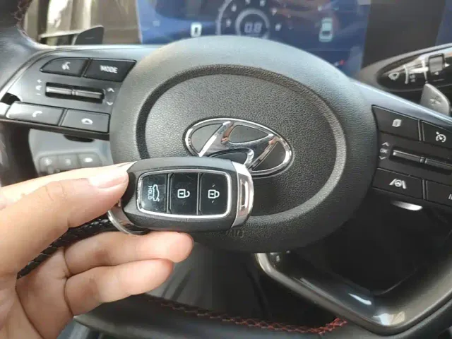 Hyundai Elantra — Фото автомобиля 8