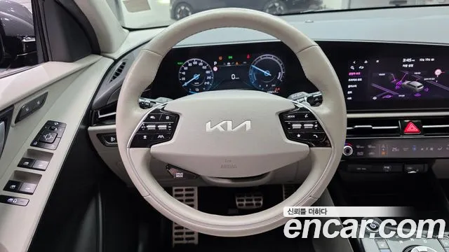 Kia Niro — Фото автомобиля 20